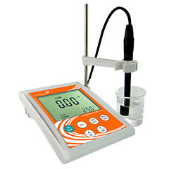 　CON 500 桌上型 電導度 / 比電阻 / TDS 鹽度測試儀器